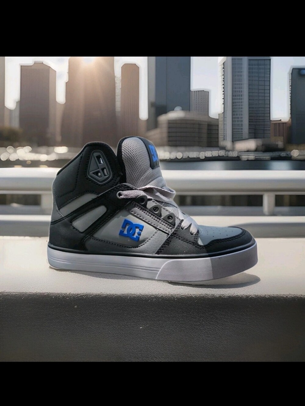 DC High-Top Skate Sneaker in Black, Gray & Blue Size 8.5